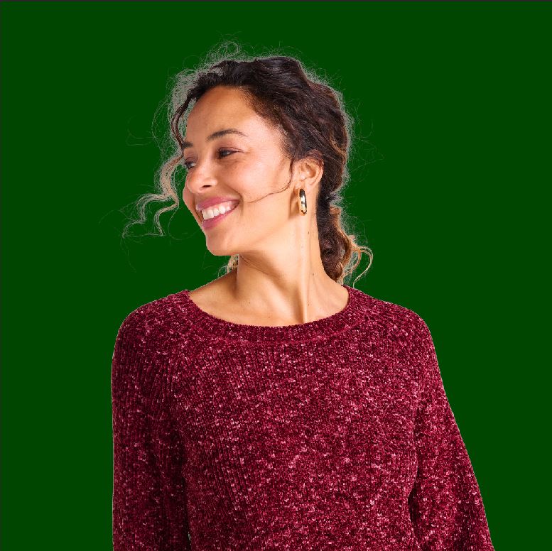 Green screen mask preview showing hairline detail